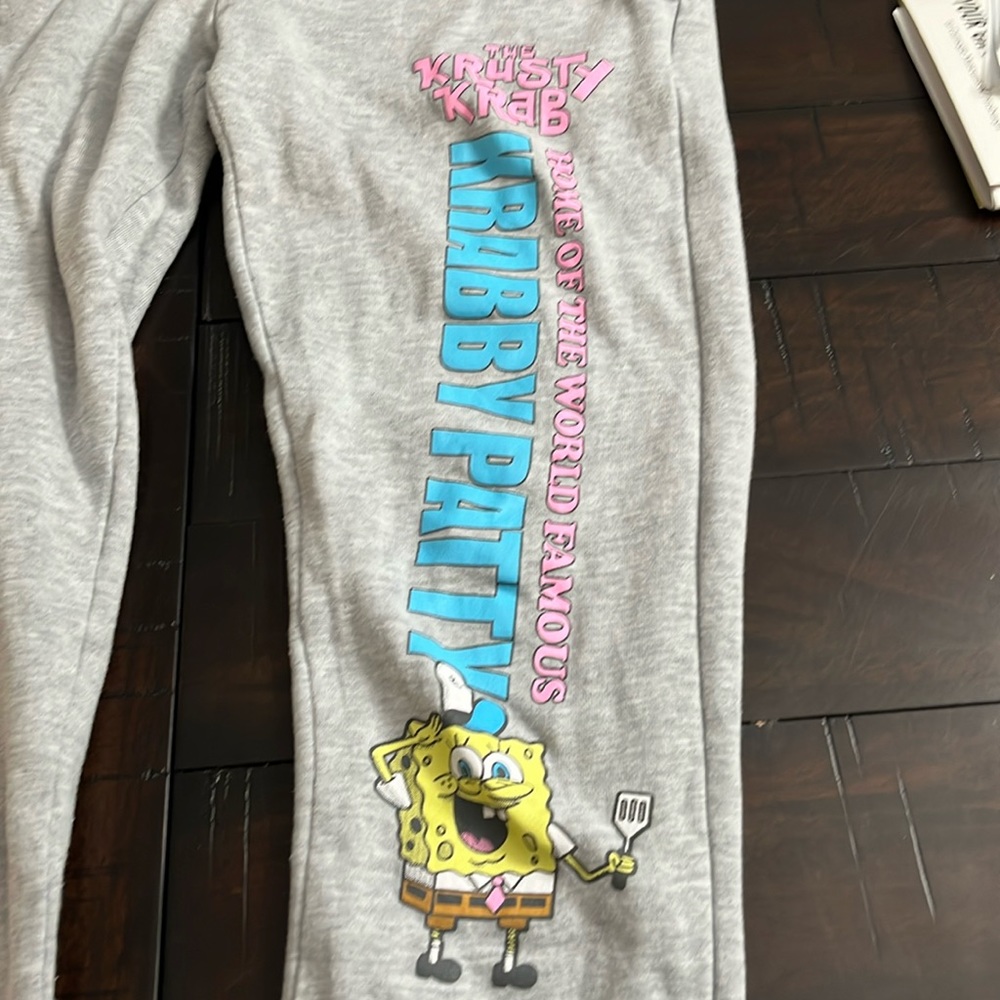 SpongeBob Gray Sweats - juniors S